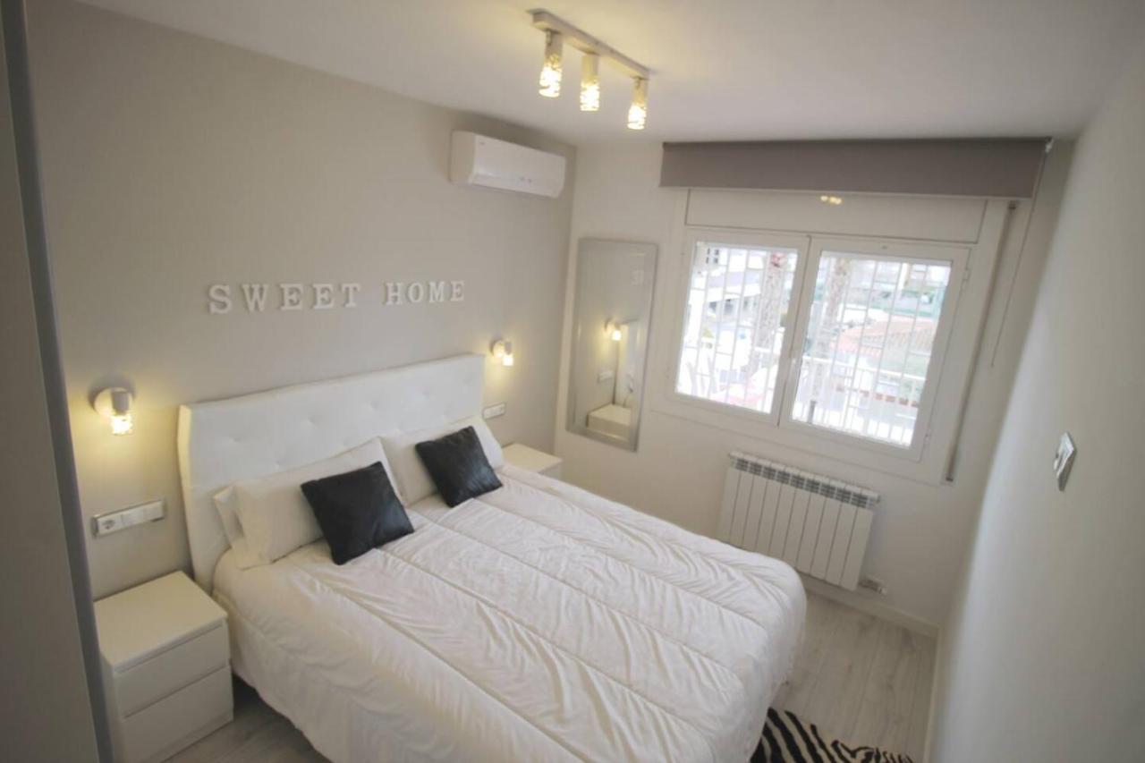 Family Deluxe Apartment Beach Castelldefels Εξωτερικό φωτογραφία
