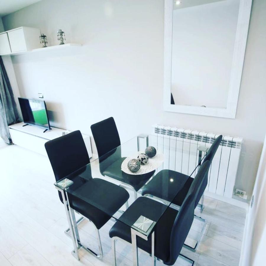 Family Deluxe Apartment Beach Castelldefels Εξωτερικό φωτογραφία